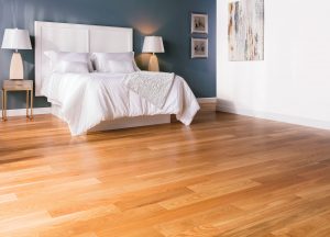 Wood Flooring - WHITE OAK 5 INCH NATURAL SATIN - Vadnais Heights, MN